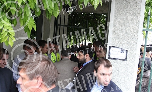 Extraordinary Assembly of Partizan Football Club was held at the Sports Centre Teleoptik.
Vanredna skupstina Fudbalskog kluba Partizan odrzana u Sportskom centru Teleoptik. Extraordinary Assembly of Partizan Football Club was held at the Sports Centre Teleoptik.
Vanredna skupstina Fudbalskog kluba Partizan odrzana u Sportskom centru Teleoptik.