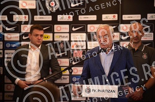 The official call of FK Partizan before the start of the 2022/2023 season was held at the Partizan - Teleoptik Sports Center, and then the first training session was held.
Zvanicna prozivka FK Partizana pred pocetak sezone 2022/2023 odrzana je u Spo The official call of FK Partizan before the start of the 2022/2023 season was held at the Partizan - Teleoptik Sports Center, and then the first training session was held.
Zvanicna prozivka FK Partizana pred pocetak sezone 2022/2023 odrzana je u Spo