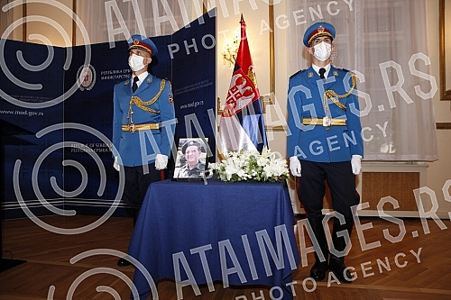A commemoration on the occasion of the death of Professor Zoran Stankovic, President of the Coordination Body for the Municipalities of Presevo, Bujanovac and Medvedja, was held at the House of the Serbian Army. Komemoracija povodom smrti profesora