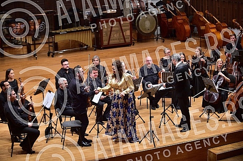 The chamber opera concert of Britney's Illumination was held in the Belgrade Philharmonic.
Kamerni operski koncert Britnove Iluminacije odrzan je u Beogradskoj filharmoniji. The chamber opera concert of Britney's Illumination was held in the Belgrade Philharmonic.
Kamerni operski koncert Britnove Iluminacije odrzan je u Beogradskoj filharmoniji.