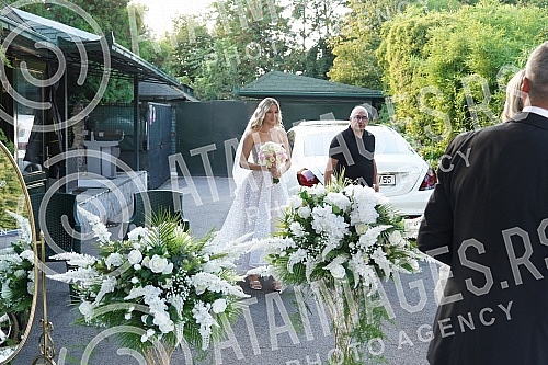 The daughter of singer Mira Skoric and surgeon Vasa Jeremic, Milica Jeremic married her longtime boyfriend Sebastijan, and the celebration was held at the Frans restaurant.Cerka pevacice Mire Skoric i hiurga Vase Jeremica, Milica Jeremic udala se d