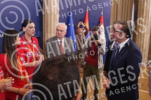 The President of the Republic of Serbia, Aleksandar Vucic, received the women's volleyball team of Serbia, which won the gold medal at the World Championship.Predsednik Republike Srbije Aleksandar Vucic primio je zensku  odbojkasku reprezentaciju S
