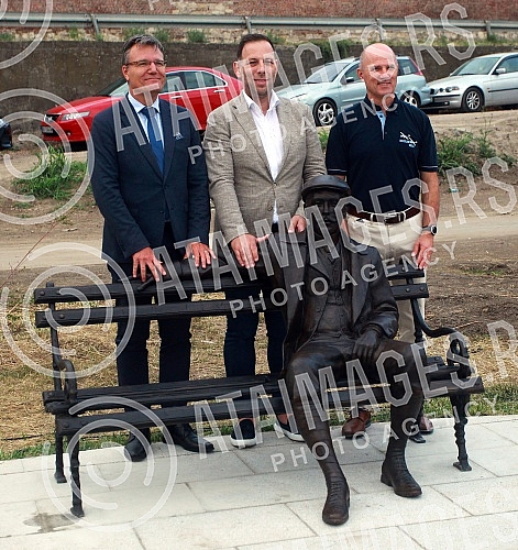 Unveiling of a memorial bench for Slovenian pilot Edvard Rusjan, organized by the Embassy of Slovenia in Edvard Rusjan Park in the new line park next to the Concrete Hall.Otkrivanje spomen klupe slovenackom pilotu Edvardu Rusjanu u organizaciji Amb