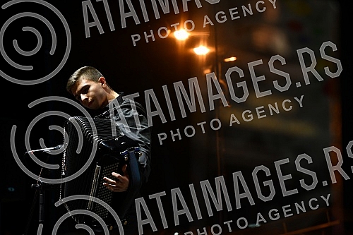 Competition part of the first festival of the Golden Harmonica of KraljevoTakmicarski deo prvog festivala Zlatne harmonike Kraljeva.