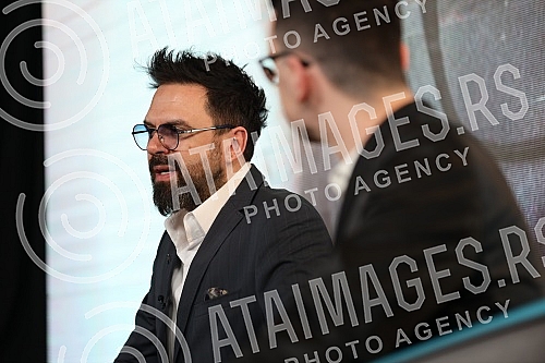 A press conference at which one of the biggest pop stars of the region and singer-songwriter Petra Graso announced a concert at the Stark Arena was held at Sky Garden.Konferencija za medije na kojoj je jedna od najvecih pop zvezda regiona i kantaut