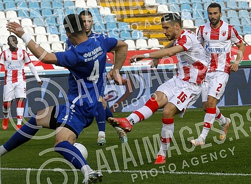 The semifinal match of the Serbian Cup between FK Crvena zvezda and FK Radnik was played at the Rajko Mitic Stadium.Utakmica polufinala Kupa Srbije izmedju FK Crvena zvezda i FK Radnik odigrana je na stadionu Rajko Mitic.