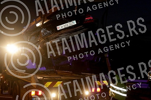 On the bypass around Belgrade, 3 km from the Surcin loop towards the Milos Veliki highway near the Obrenovac exit, a serious traffic accident occurred in which a truck and a car with Swiss license plates were involved, one person was killed and two w