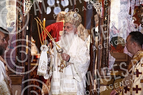 The Serbian Patriarch Porfirije was enthroned in the Peck Patriarchate Monastery, in Kosovo and Metohija, on the throne of the Archbishop of Pec and Serbian Patriarchs, and the act of ordination took place on the Feast of the Intercession of the Bles
