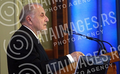 A day dedicated to Vasko Popa and the 100th anniversary of his birth (192219912022) was organized in the Ceremonial Hall of the Serbian Academy of Sciences and Arts.
Dan posvecen Vasku Popi i 100. godisnjici od rodjenja (192219912022) organizov A day dedicated to Vasko Popa and the 100th anniversary of his birth (192219912022) was organized in the Ceremonial Hall of the Serbian Academy of Sciences and Arts.
Dan posvecen Vasku Popi i 100. godisnjici od rodjenja (192219912022) organizov