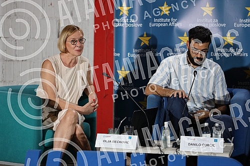 The Institute for European Affairs, with the support of the Balkan Trust for Democracy and USAID, organized a public debate focusing on the human rights of Serbian citizens during the current pandemic crisis.Institut za evropske poslove organizovao