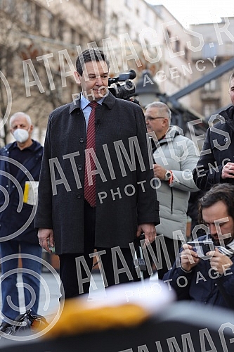 In Knez Mihailova Street, near the Russian Tsar restaurant, a press conference was held by the president of the movement In Knez Mihailova Street, near the Russian Tsar restaurant, a press conference was held by the president of the movement