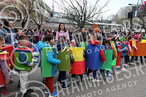 In a great atmosphere, a large carnival procession from Mladen Stojanovc Park arrived at Krajina Square, where the central event of the first Banja Luka Carnival was held.U sjajnoj atmosferi velika karnevalska povorka od Parka Mladen Stojanovc stig