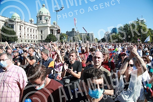 In front of the House of the National Assembly, a protest of several non-governmental organizations began, entitled 