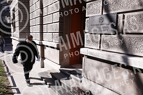 In front of the Presidency, a press conference was held by the Vice President of the Party of Freedom and Justice, Dejan Bulatovic, on the alleged new affair in Serbian agriculture.Ispred Predsednistva je odrzana konferencija za medije potpredsedni