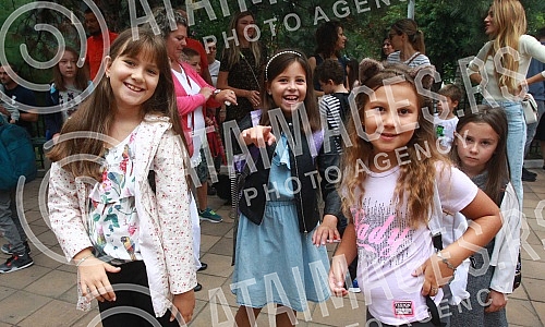 First Vice-President of the Government of Serbia and Minister of Education, Science and Technological Development Branko Ruzic visited the students and teachers of 