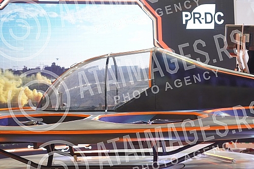 As part of the 64th International Fair of Technology and Technical Achievements at the Belgrade Fair, in Hall 3 at the PR-DC stand (Pink Research & Development Center), DJ Zex played music at the After Work Matinee.U okviru 64. Medjunarodnog sajma 