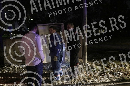 Fire of substation supplying electricity to raft Consulate on which Saa Kovacevic is supposed to sing tonight.Zapaljena trafostaniai koja strujom snabdeva splav Konzulat na kome veceras treba da nastupa Sasa Kovacevic.