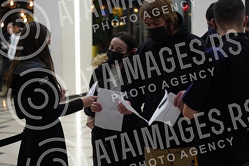 With the concert in Kombank Hall, the band Elektricni orgazam marked 40 years of a stable band and 40 years on the occasion of the release of the compilation album 