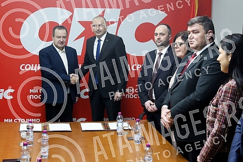 The delegation of the Socialist Party of Serbia led by the President of the Socialist Party of Serbia Ivica Dacic signed an agreement on understanding, exchange of experiences and cooperation with the delegation of the People's Party of Srpska led by The delegation of the Socialist Party of Serbia led by the President of the Socialist Party of Serbia Ivica Dacic signed an agreement on understanding, exchange of experiences and cooperation with the delegation of the People's Party of Srpska led by