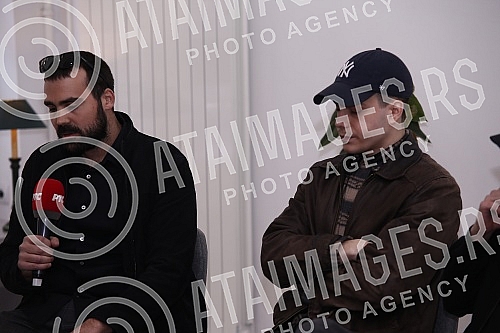 Press conference of the acting and author team of the film 