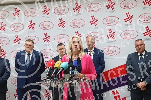 In the University Clinical Center of the Republika Srpska, the Clinic for Cardiac Surgery, located in the South Wing on an area of ââapproximately 1,500 square meters, was officially opened.U Univerzitetskom klinickom centru Republike Srpske sv