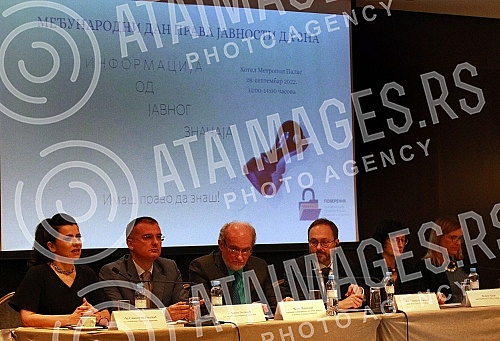 The International Day of the Public's Right to Know was celebrated at the Metropol Palas Hotel.
Medjunarodni dana prava javnosti da zna obelezen je u hotelu Metropol palas. The International Day of the Public's Right to Know was celebrated at the Metropol Palas Hotel.
Medjunarodni dana prava javnosti da zna obelezen je u hotelu Metropol palas.