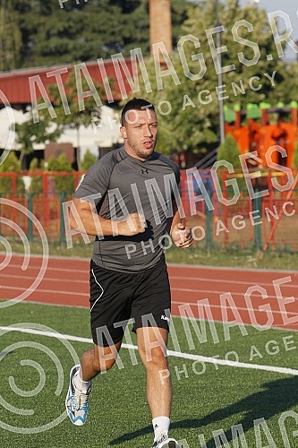 The handball players of Crvena zvezda Grundfos are preparing in Ub, where in the coming days they will play a friendly match against the hosts Ub.Rukometasi Crvene zvezde Grundfos su na pripremama u Ubu, gde ce u narednim danima odigrati jednu prij