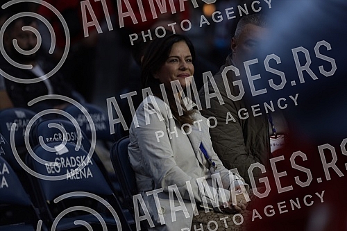 Celebrating World Boxing Day with a class of Roy Jones Jr. at Republic Square.Obelezavanje Svetskog dana boksa uz cas Roj Dzonsa Juniora na Trgu republike.