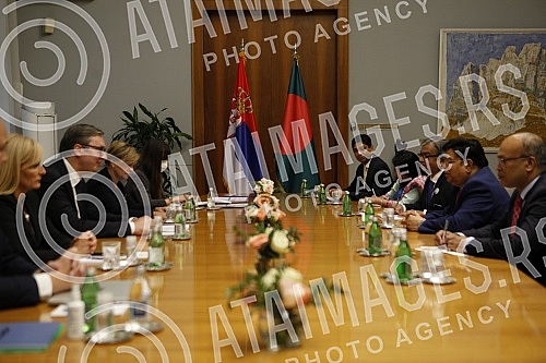 Bilateral meeting between the President of the Republic of Serbia, Aleksandar Vucic  and the Minister of Foreign Affairs of the People 's Republic of Bangladesh, Abul Kalam Abdul Momen.Bileteralni sastanak predsednika Republike Srbije Aleksandra Vu