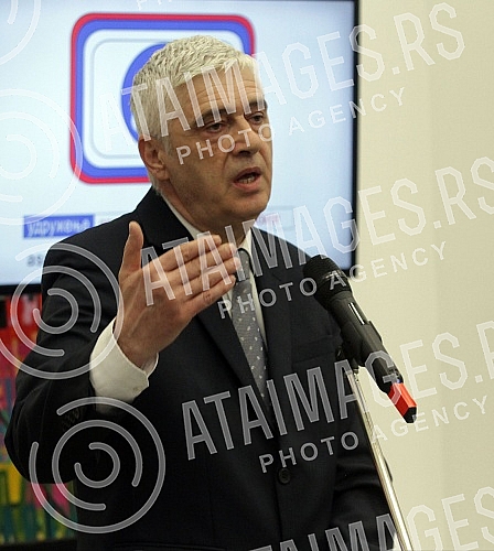 The annual awards ceremony of the Association of Sports Journalists of Serbia was held at the Gallery of the Radio Television of Serbia.Dodela godisnjih priznanja Udruzenja sportskih novinara Srbije odrzana je u Galeriji Radio televizije Srbije.