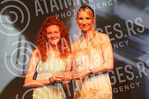 The first Festival of Children's Acting Achievements in Films and TV Series FEDEG and the award ceremony were held at the Small Theater Dusko Radovic.Prvi Festival decijih glumackih ostvarenja u filmovima i TV serijama FEDEG i dodela nagrada odrzan