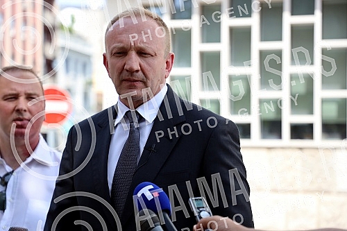 The president of the Freedom and Justice Party, Dragan Djilas, gave a statement to the First Basic Public Prosecutor's Office regarding the charges he filed against Serbian President Aleksandar Vucic and Finance Minister Sinisa Mali for 