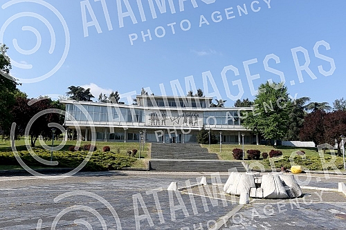 40 years ago, in 1980, on May 4, Joseph Broz Tito passed away.Pre 40 godina, 1980. godine, 4. maja, preminuo je Josip Broz Tito.