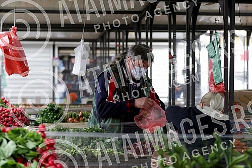 Markets in Belgrade are open three days a week, starting Thursday.Pijace u Beogradu rade tri dana nedeljno, od cetvrtka.