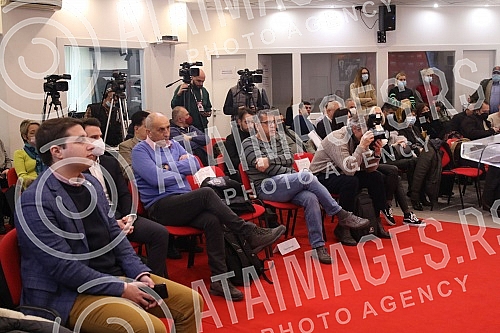 The annual awards ceremony of the Association of Journalists of Serbia was held on UNS Day, December 21 at the Press Center of the Association of Journalists of Serbia.Svecano urucenje godisnjih nagrada Udruzenja novinara Srbije odrzano je na Dan U