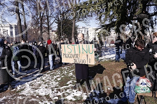 On the fourth anniversary of the murder of Oliver Ivanovic, citizens and opposition leaders gathered in front of the Presidency of the Republic of Serbia, and then went for a walk along the route to the Church of St. Mark under the slogan 