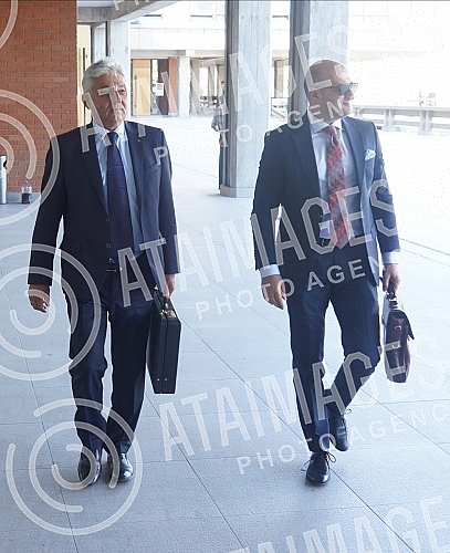 The retrial of former Grocka mayor Dragoljub Simonovic was due to begin in the Second Basic Court in Belgrade on charges that he incited other defendants to set fire to the house of Zig Info journalist Milan Jovanovic on December 12, 2018.U Drugom 