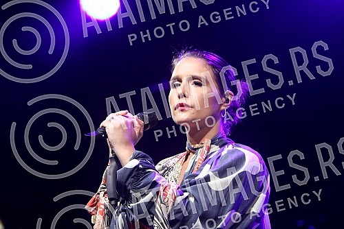 Concert of english singer Jessie Ware held on Kalemegdan fortress.Koncert britanske pevacice Dzesi Var (Jessie Ware) odrzan na Kalemegdanskoj tvrdjavi.