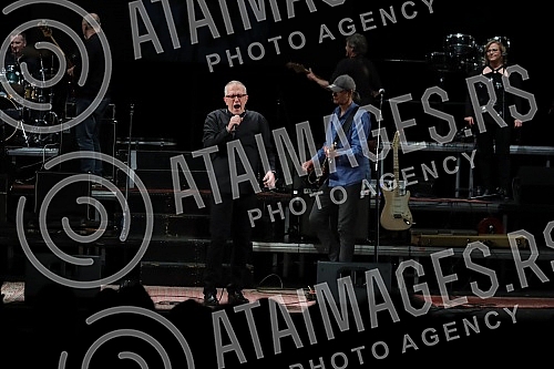 A concert in honor of the legendary drummer Dragoljub Djuricic, the man with the biggest smile on the domestic music scene, was held at the Atelier 212 theater.Koncert u cast legendarnog bubnjara Dragoljuba Djuricica, coveka sa najvecim osmehom na 