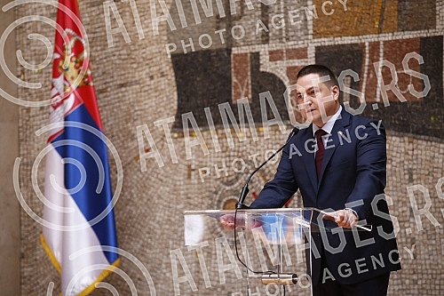 A ceremony was held at the Palace of Serbia on the occasion of awarding scholarships for doctoral students and their inclusion in scientific research.U Palati Srbija odrzana je svecanost povodom dodele ugovora o stipendiranju studenata doktorskih a