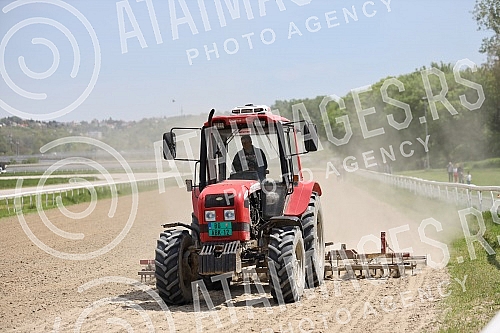First May - Labor Day at the Belgrade Hippodrome.Prvi maj, praznik rada na beogradskom Hipodromu.