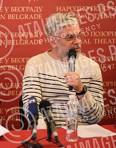 A press conference was held at the National Theater on the occasion of the premiere of the play Orlando by Virginia Woolf, directed by Bojan Djordjev.U Narodno pozoristu odrzana konferencija za novinare  povodom premijere drame Orlando Virdzinije V