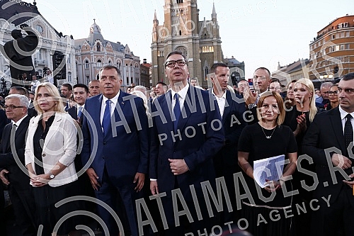 The state manifestation dedicated to the memory of all martyred and exiled Serbs on the occasion of the 27th anniversary of the military action Storm, this year was held in Novi Sad on Freedom Square.Drzavna manifestacija posvecena secanju na sve st