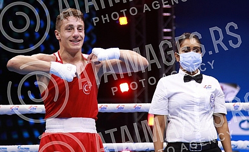 2021 Olympic Boxing World Championships - Stark Arena. Round 32, Light Welterweight (63.5kg), Kerem Oezmen (Turkey) (RED) vs Pavel Fedorov (Serbia).Svetsko prvenstvo u olimpijskom boksu 2021 - Stark arena.