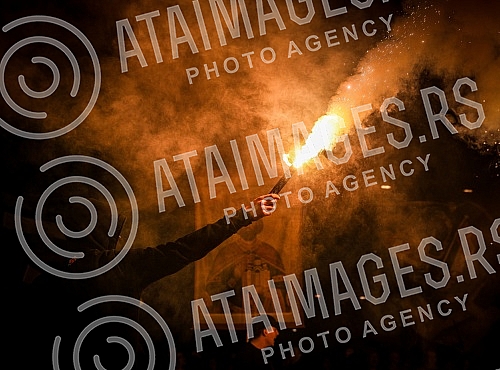 War veterans and People's Patrols organized a protest on the day of the beginning of the NATO aggression on our country, in front of the General Staff.Ratni veterani i Narodne patrole organizovali su protest na dan pocetka agresije NATO pakta na na