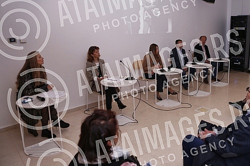 A press conference was held at the Museum of Contemporary Art on the occasion of the announcement of the program to mark the centenary of the birth of one of the initiators of the museum and its longtime manager Miodrag B. Protic.
U Muzeju savremene A press conference was held at the Museum of Contemporary Art on the occasion of the announcement of the program to mark the centenary of the birth of one of the initiators of the museum and its longtime manager Miodrag B. Protic.
U Muzeju savremene