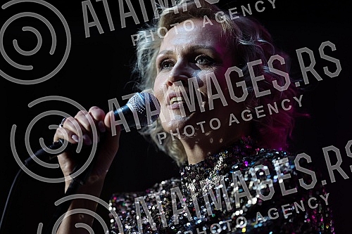 One of the most luxurious voices of the regional music scene, Vanna held her first solo concert in Belgrade in the BitefArtCafe club as part of the tour called 