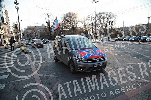 Driving a car called Z to win from the Sava Center to the Church of the Holy Trinity, next to the Church of St. Mark in support of Russia.
Voznja automobilima pod nazivom Z za pobedu od Sava centra do hrama Svete Trojice, pored Crkve Svetog Marka u Driving a car called Z to win from the Sava Center to the Church of the Holy Trinity, next to the Church of St. Mark in support of Russia.
Voznja automobilima pod nazivom Z za pobedu od Sava centra do hrama Svete Trojice, pored Crkve Svetog Marka u