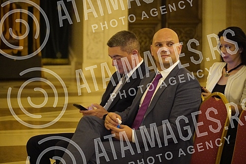 In the Crypt of the Church of St. Sava, the Dajana Paunovic Foundation awarded the Golden Order of St. Mother Anastasia to mothers with three or more children, who come from Central Serbia and Kosovo and Metohija.U Kripti Hrama Svetog Save majkama 