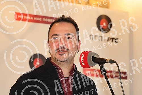 The promotion of the second album of the group DRAM 